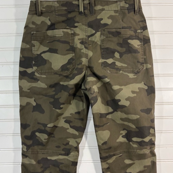 Banana Republic Slim Utility Pant Jogger Camo Womens Size 6 Zipper Ankles Casual - Picture 14 of 16